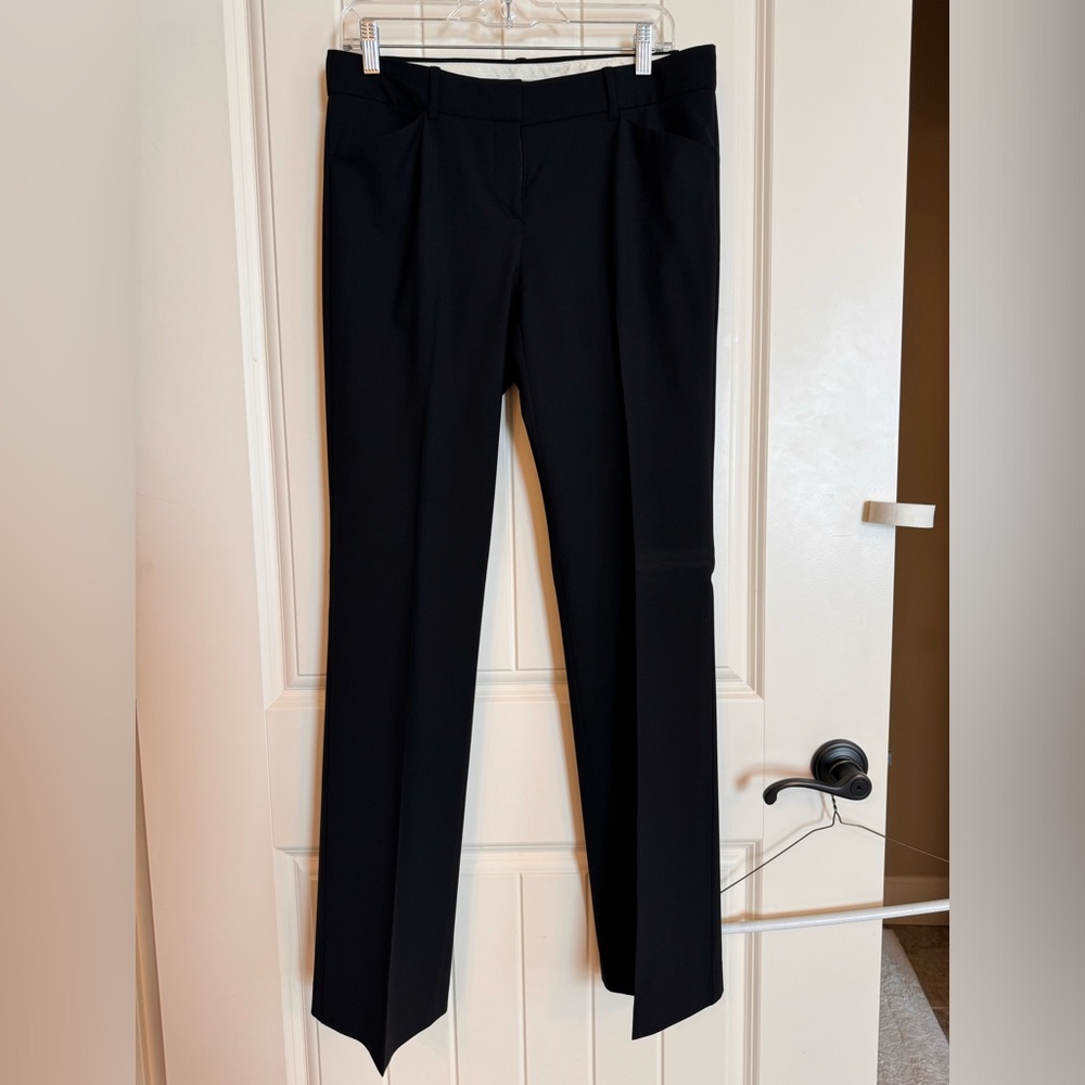 Theory Max C Tailor trousers
Size 6
Black